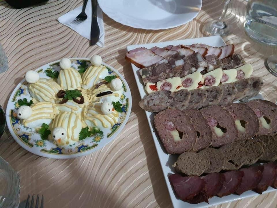 Pensiunea Agroturistica Casa Colinita Vatra Moldoviței Kültér fotó