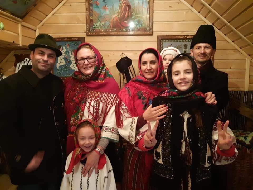 Pensiunea Agroturistica Casa Colinita Vatra Moldoviței Kültér fotó